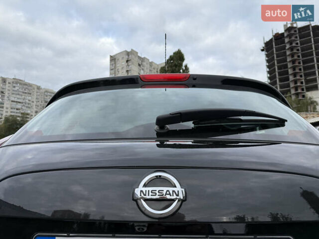 Черный Ниссан Жук, объемом двигателя 1.6 л и пробегом 80 тыс. км за 12222 $, фото 7 на Automoto.ua