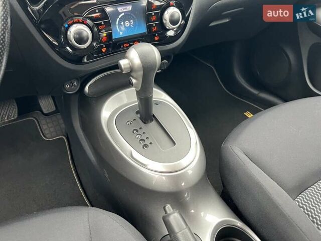 Черный Ниссан Жук, объемом двигателя 1.6 л и пробегом 79 тыс. км за 13900 $, фото 36 на Automoto.ua