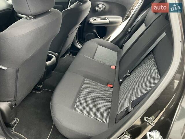 Черный Ниссан Жук, объемом двигателя 1.6 л и пробегом 79 тыс. км за 13900 $, фото 44 на Automoto.ua