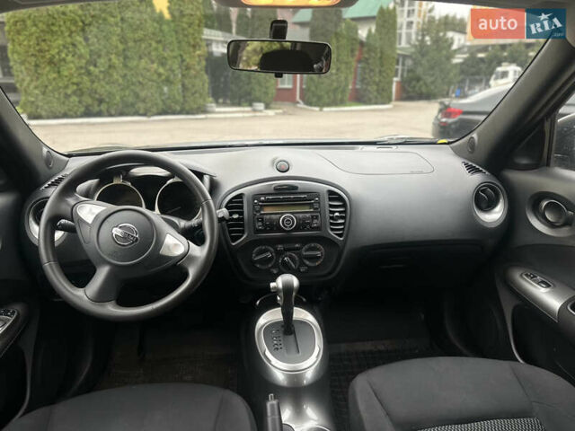 Черный Ниссан Жук, объемом двигателя 1.6 л и пробегом 32 тыс. км за 14500 $, фото 9 на Automoto.ua