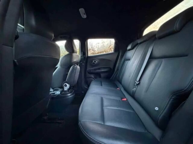 Черный Ниссан Жук, объемом двигателя 1.6 л и пробегом 41 тыс. км за 7000 $, фото 9 на Automoto.ua