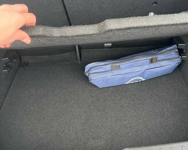 Черный Ниссан Жук, объемом двигателя 1 л и пробегом 26 тыс. км за 22900 $, фото 16 на Automoto.ua