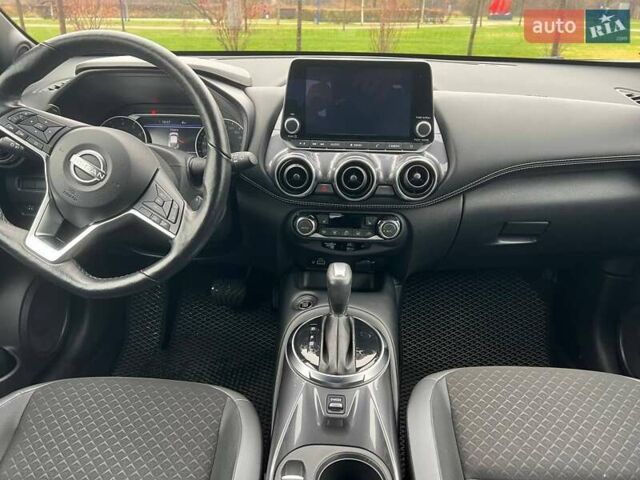 Черный Ниссан Жук, объемом двигателя 1 л и пробегом 26 тыс. км за 22900 $, фото 13 на Automoto.ua