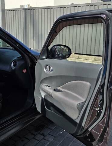 Фиолетовый Ниссан Жук, объемом двигателя 1.6 л и пробегом 160 тыс. км за 10500 $, фото 3 на Automoto.ua