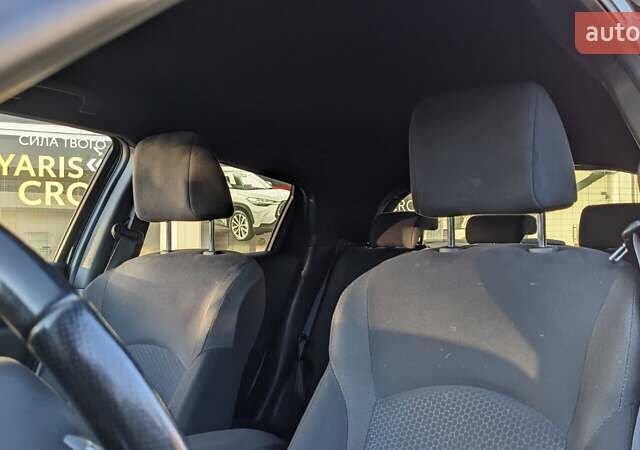 Фиолетовый Ниссан Жук, объемом двигателя 1.6 л и пробегом 252 тыс. км за 10300 $, фото 26 на Automoto.ua