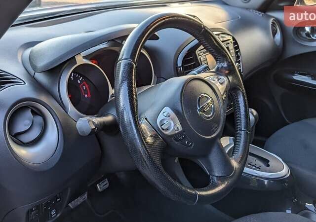 Фиолетовый Ниссан Жук, объемом двигателя 1.6 л и пробегом 252 тыс. км за 10300 $, фото 17 на Automoto.ua