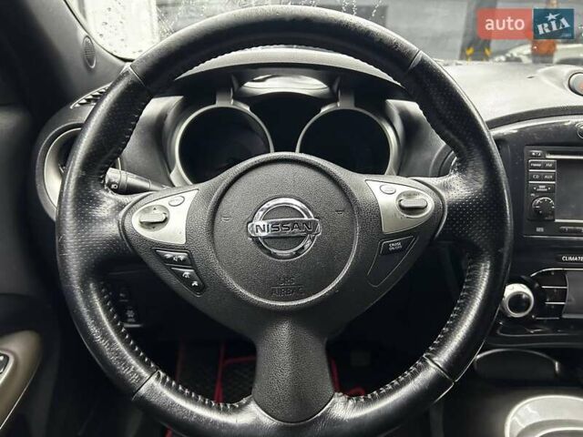 Фиолетовый Ниссан Жук, объемом двигателя 1.6 л и пробегом 111 тыс. км за 10800 $, фото 10 на Automoto.ua