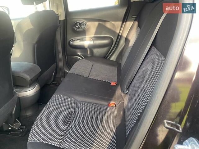 Фіолетовий Ніссан Жук, об'ємом двигуна 1.62 л та пробігом 182 тис. км за 11000 $, фото 10 на Automoto.ua