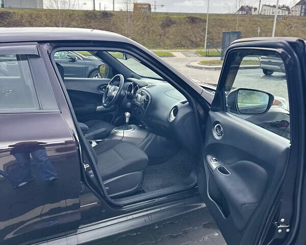 Фиолетовый Ниссан Жук, объемом двигателя 1.62 л и пробегом 165 тыс. км за 13000 $, фото 3 на Automoto.ua