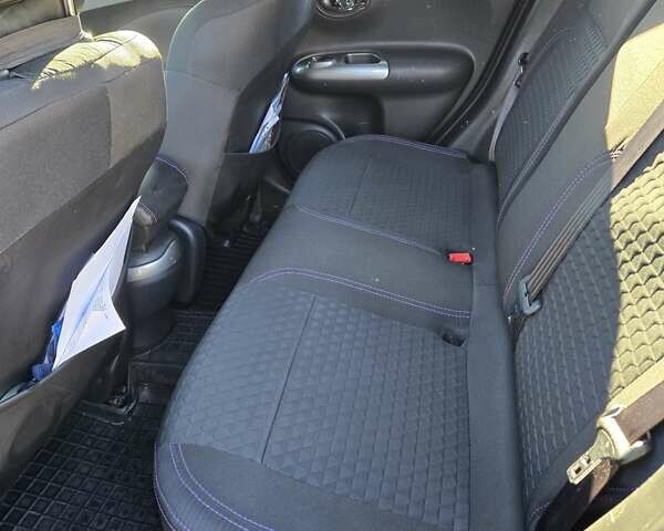 Фиолетовый Ниссан Жук, объемом двигателя 1.62 л и пробегом 170 тыс. км за 10800 $, фото 8 на Automoto.ua