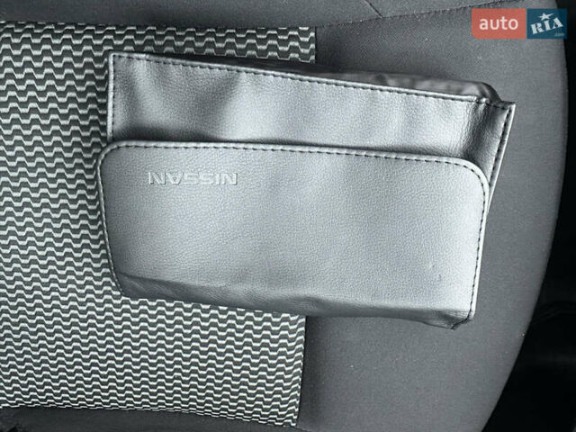 Фиолетовый Ниссан Жук, объемом двигателя 1.6 л и пробегом 50 тыс. км за 14700 $, фото 40 на Automoto.ua