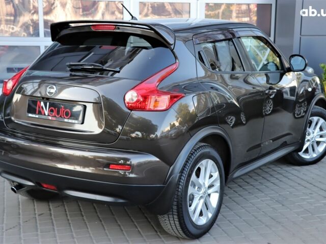 Коричневый Ниссан Жук, объемом двигателя 1.6 л и пробегом 122 тыс. км за 11900 $, фото 2 на Automoto.ua