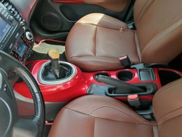 Коричневый Ниссан Жук, объемом двигателя 1.6 л и пробегом 170 тыс. км за 7200 $, фото 4 на Automoto.ua