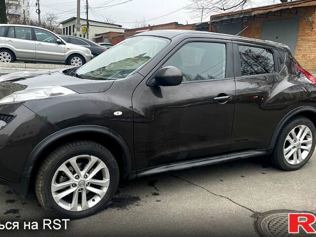 Коричневый Ниссан Жук, объемом двигателя 1.6 л и пробегом 130 тыс. км за 9500 $, фото 4 на Automoto.ua