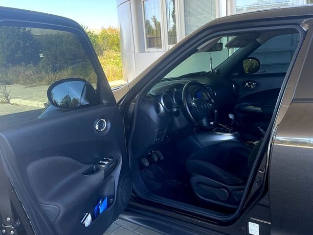 Ниссан Жук 2011 в Новомосковске на Automoto.ua Коричневый Ниссан Жук, объемом двигателя 1.6 л и пробегом 140 тыс. км за 7800 $, фото 4 на Automoto.ua