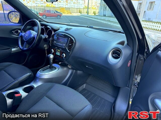 Коричневий Ніссан Жук, об'ємом двигуна 1.6 л та пробігом 123 тис. км за 10800 $, фото 5 на Automoto.ua