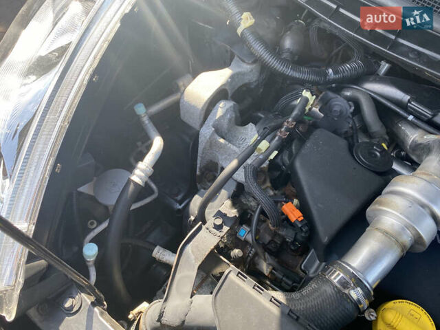 Коричневый Ниссан Жук, объемом двигателя 1.5 л и пробегом 235 тыс. км за 9100 $, фото 26 на Automoto.ua