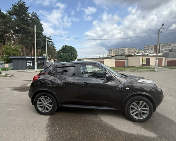 Коричневый Ниссан Жук, объемом двигателя 1.62 л и пробегом 108 тыс. км за 11000 $, фото 5 на Automoto.ua