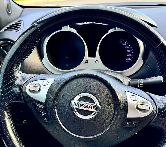 Коричневий Ніссан Жук, об'ємом двигуна 1.6 л та пробігом 153 тис. км за 9500 $, фото 5 на Automoto.ua