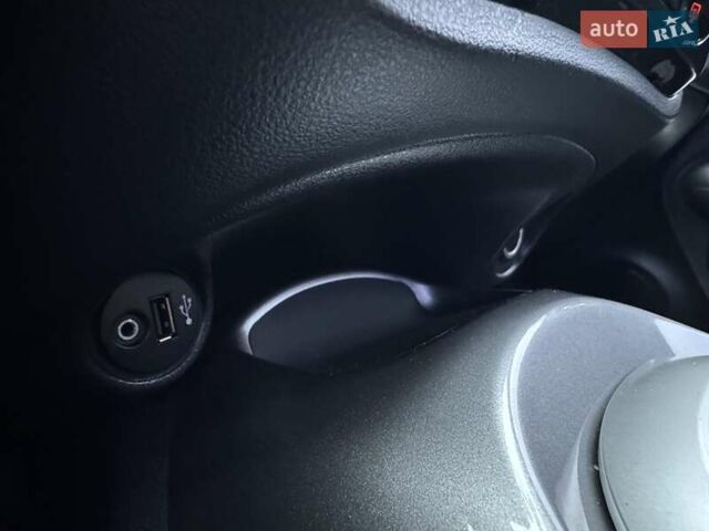 Коричневый Ниссан Жук, объемом двигателя 1.6 л и пробегом 123 тыс. км за 10800 $, фото 19 на Automoto.ua