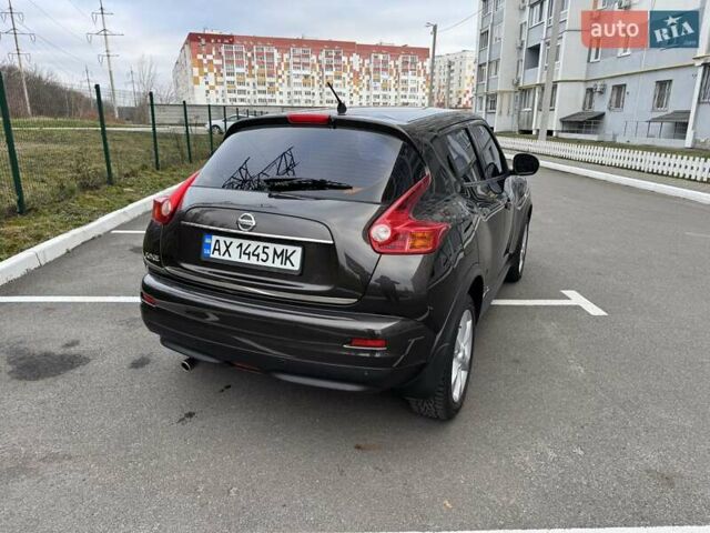 Коричневый Ниссан Жук, объемом двигателя 1.6 л и пробегом 123 тыс. км за 10800 $, фото 5 на Automoto.ua