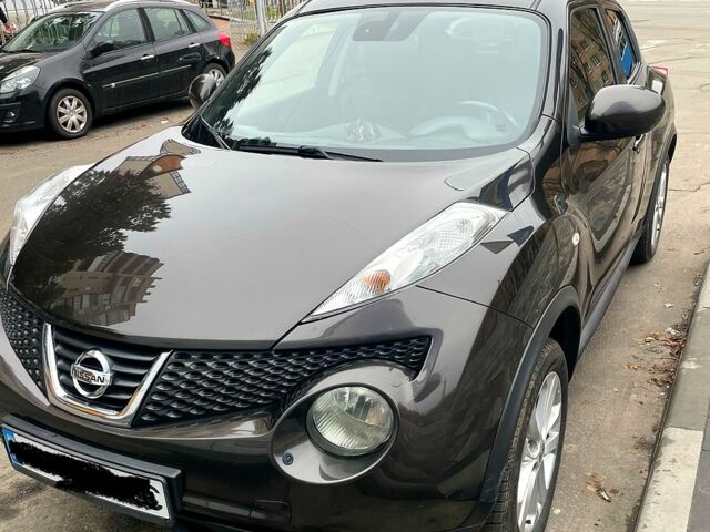 Коричневый Ниссан Жук, объемом двигателя 1.6 л и пробегом 130 тыс. км за 9500 $, фото 1 на Automoto.ua