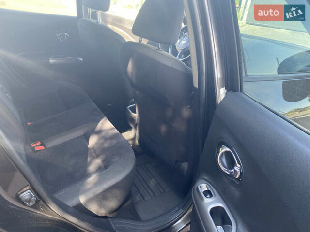 Коричневый Ниссан Жук, объемом двигателя 1.5 л и пробегом 235 тыс. км за 9100 $, фото 15 на Automoto.ua