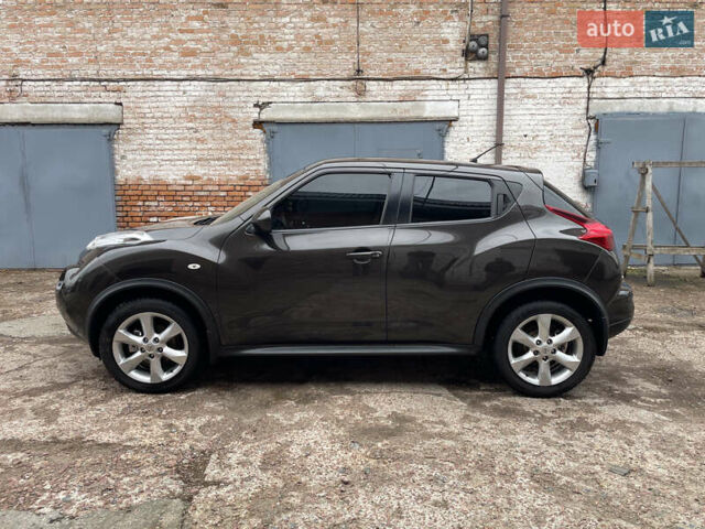 Коричневый Ниссан Жук, объемом двигателя 1.6 л и пробегом 105 тыс. км за 11000 $, фото 2 на Automoto.ua