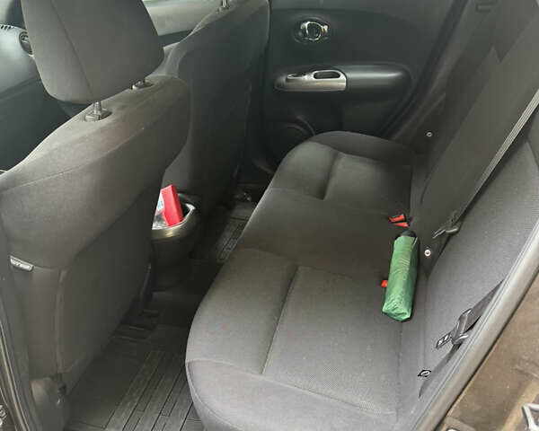 Коричневий Ніссан Жук, об'ємом двигуна 1.6 л та пробігом 102 тис. км за 10800 $, фото 6 на Automoto.ua