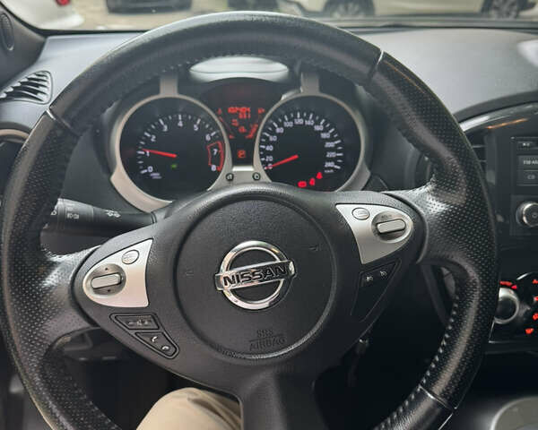 Коричневий Ніссан Жук, об'ємом двигуна 1.6 л та пробігом 102 тис. км за 10800 $, фото 4 на Automoto.ua