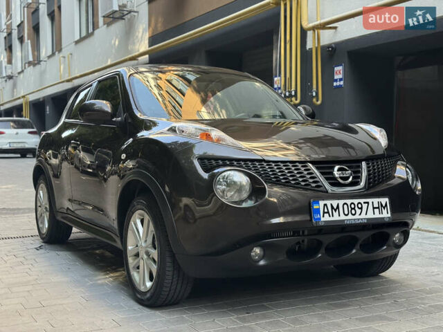 Коричневый Ниссан Жук, объемом двигателя 1.62 л и пробегом 230 тыс. км за 10300 $, фото 3 на Automoto.ua