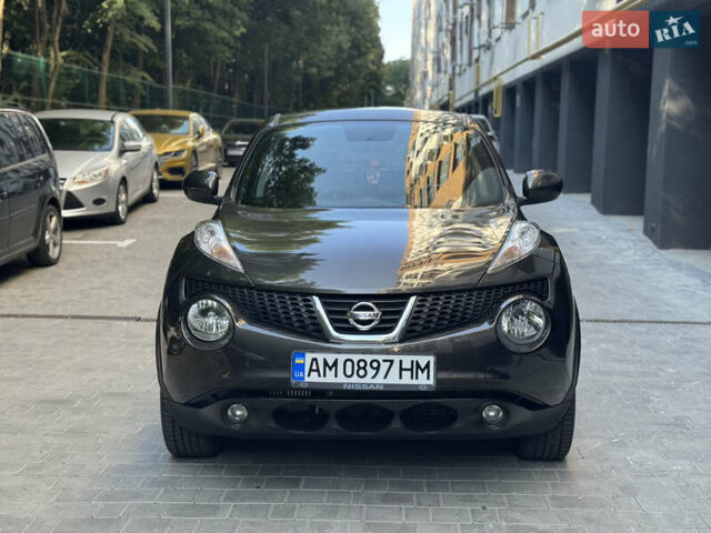 Коричневый Ниссан Жук, объемом двигателя 1.62 л и пробегом 230 тыс. км за 10300 $, фото 1 на Automoto.ua