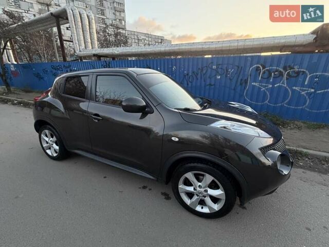 Коричневий Ніссан Жук, об'ємом двигуна 1.6 л та пробігом 133 тис. км за 10500 $, фото 2 на Automoto.ua