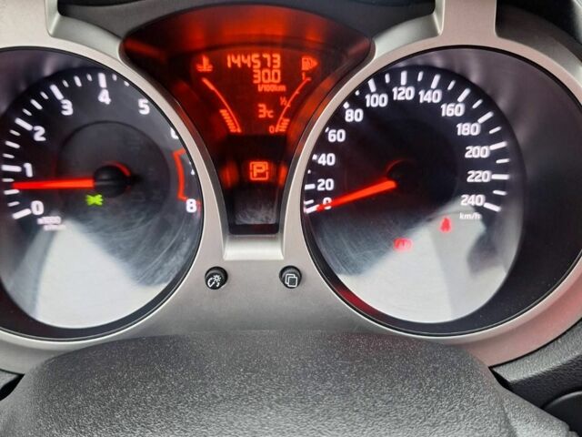 Коричневый Ниссан Жук, объемом двигателя 1.6 л и пробегом 144 тыс. км за 10500 $, фото 7 на Automoto.ua