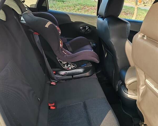 Коричневый Ниссан Жук, объемом двигателя 1.6 л и пробегом 92 тыс. км за 13700 $, фото 7 на Automoto.ua