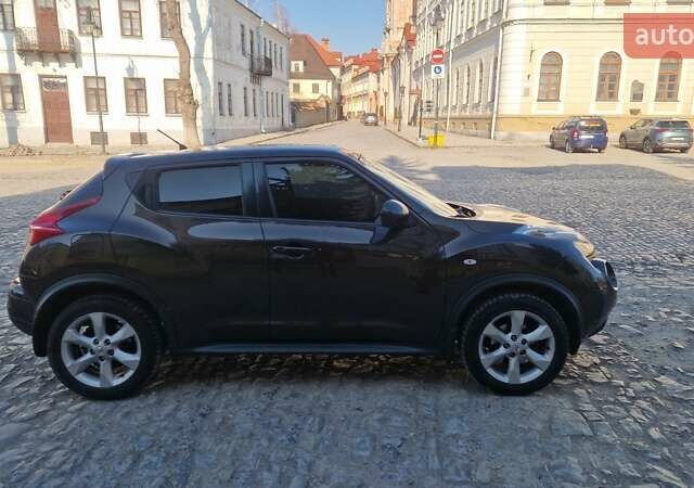 Коричневий Ніссан Жук, об'ємом двигуна 1.6 л та пробігом 185 тис. км за 9600 $, фото 1 на Automoto.ua