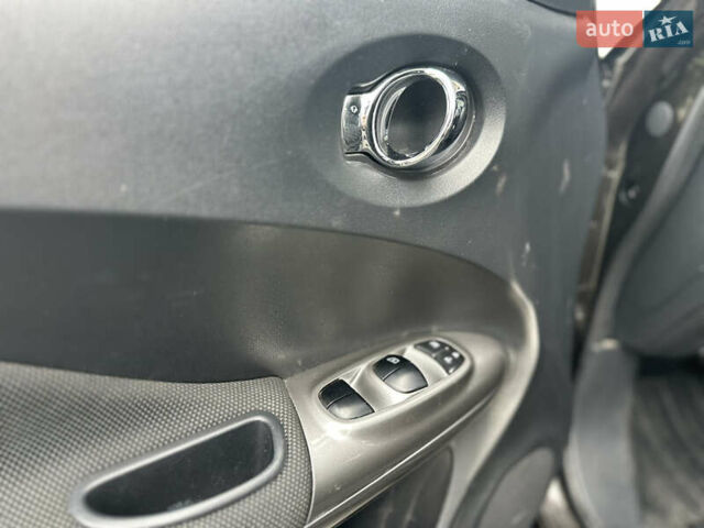 Коричневый Ниссан Жук, объемом двигателя 1.6 л и пробегом 162 тыс. км за 8600 $, фото 10 на Automoto.ua