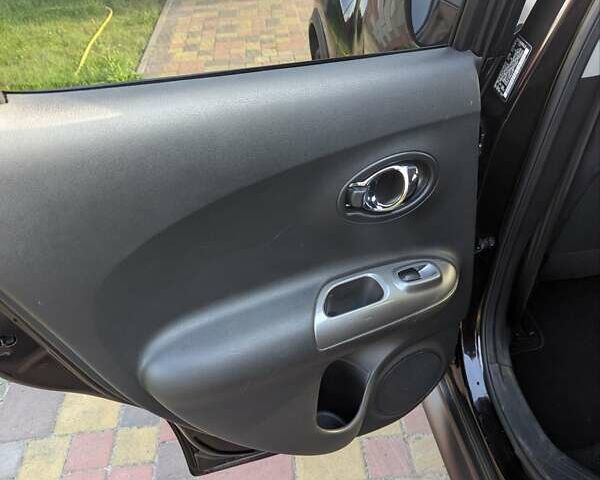 Коричневый Ниссан Жук, объемом двигателя 1.62 л и пробегом 140 тыс. км за 10900 $, фото 13 на Automoto.ua