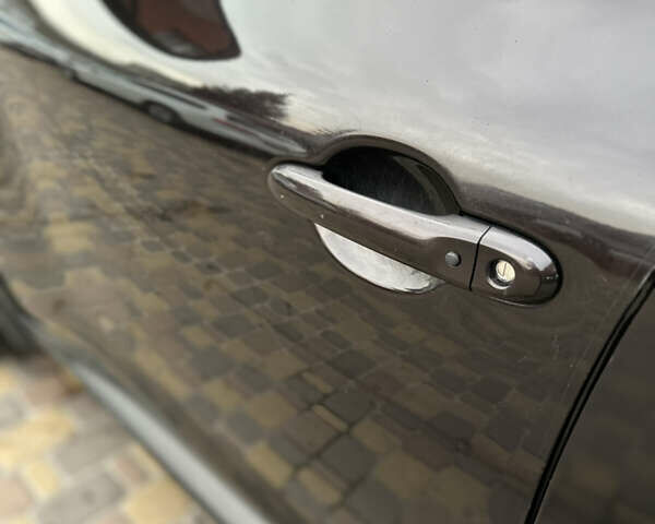 Коричневый Ниссан Жук, объемом двигателя 1.6 л и пробегом 160 тыс. км за 9800 $, фото 19 на Automoto.ua