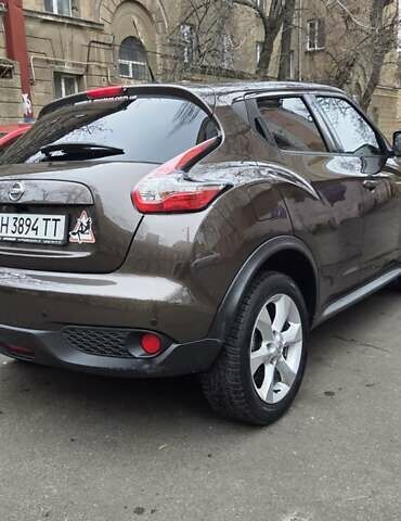 Коричневый Ниссан Жук, объемом двигателя 1.6 л и пробегом 46 тыс. км за 15700 $, фото 4 на Automoto.ua