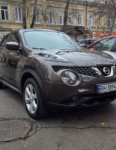 Коричневый Ниссан Жук, объемом двигателя 1.6 л и пробегом 46 тыс. км за 15700 $, фото 2 на Automoto.ua