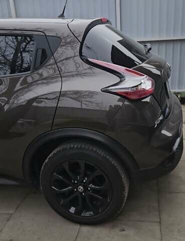 Коричневый Ниссан Жук, объемом двигателя 1.6 л и пробегом 46 тыс. км за 15700 $, фото 17 на Automoto.ua