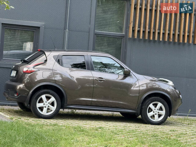 Коричневый Ниссан Жук, объемом двигателя 1.6 л и пробегом 85 тыс. км за 15700 $, фото 6 на Automoto.ua