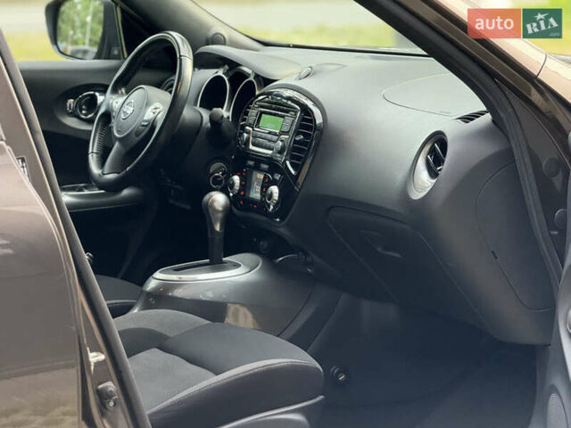 Коричневый Ниссан Жук, объемом двигателя 1.6 л и пробегом 85 тыс. км за 15700 $, фото 14 на Automoto.ua