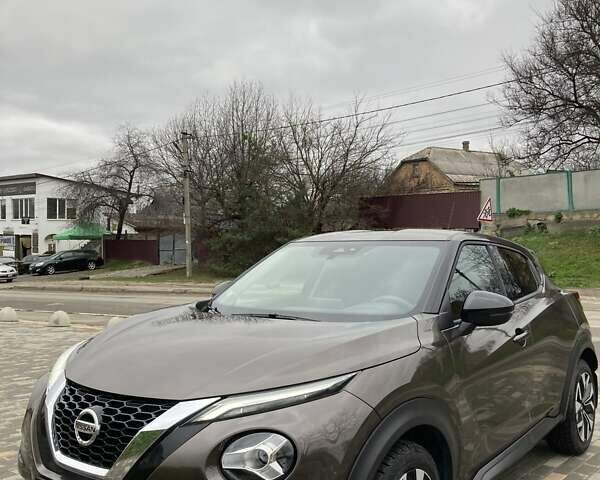 Коричневый Ниссан Жук, объемом двигателя 1 л и пробегом 40 тыс. км за 18600 $, фото 1 на Automoto.ua