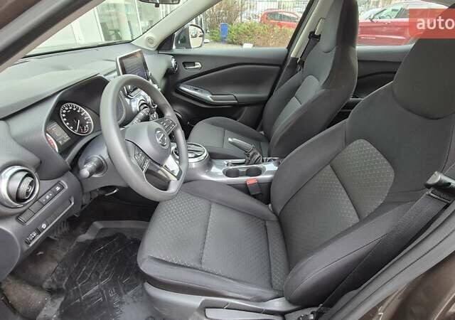 Коричневый Ниссан Жук, объемом двигателя 1 л и пробегом 50 тыс. км за 19500 $, фото 6 на Automoto.ua