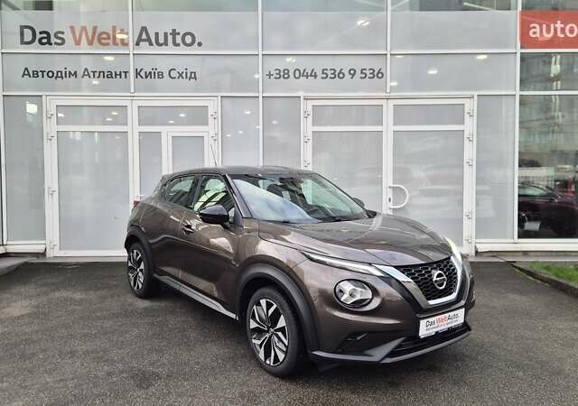 Коричневый Ниссан Жук, объемом двигателя 1 л и пробегом 50 тыс. км за 19500 $, фото 2 на Automoto.ua