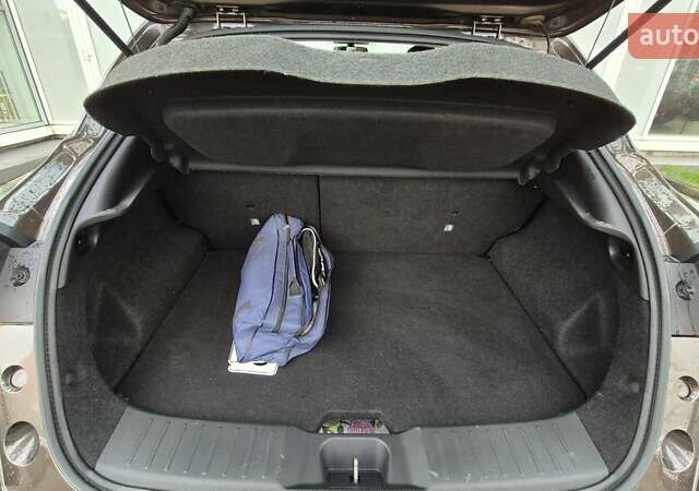 Коричневый Ниссан Жук, объемом двигателя 1 л и пробегом 50 тыс. км за 19500 $, фото 14 на Automoto.ua