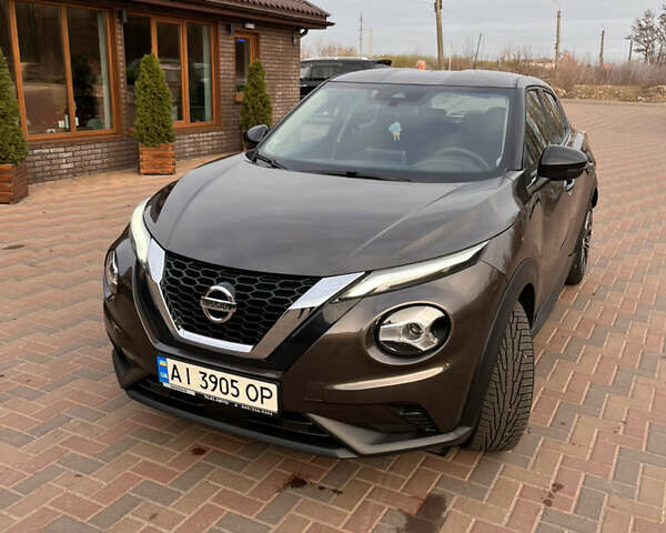 Коричневий Ніссан Жук, об'ємом двигуна 1 л та пробігом 50 тис. км за 19900 $, фото 1 на Automoto.ua