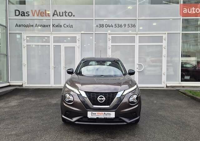 Коричневый Ниссан Жук, объемом двигателя 1 л и пробегом 50 тыс. км за 19500 $, фото 1 на Automoto.ua